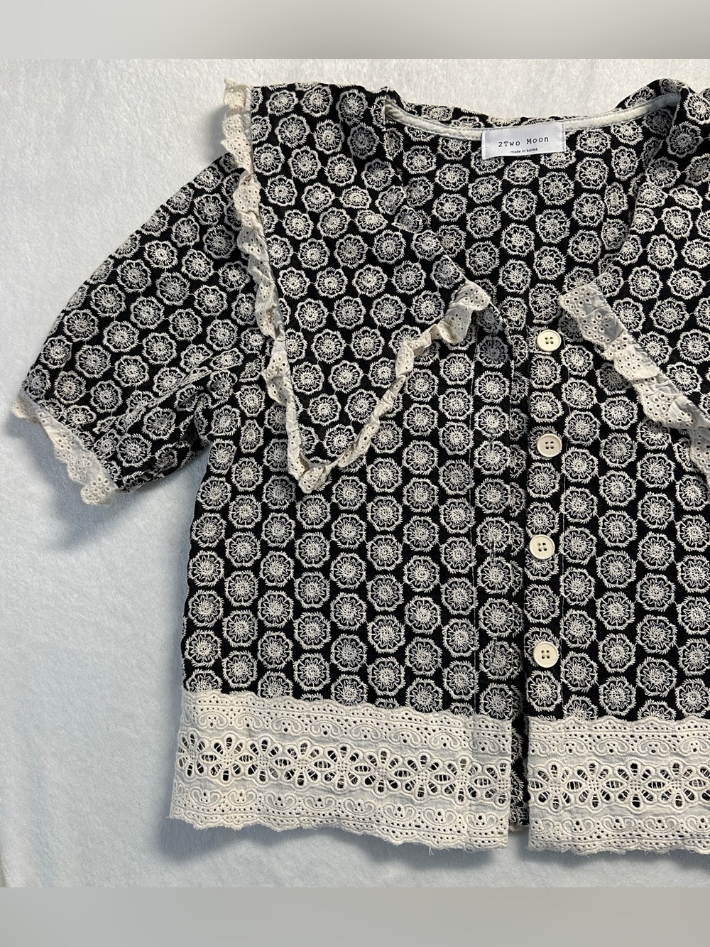 2TWO MOON women's ivory black delicate floral crochet lace collar blouse, M. - Picture 6 of 10